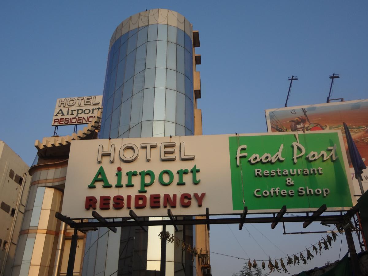 Hotel Airport Residency Ahmedabad Bagian luar foto
